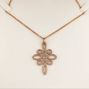 Thomas Sabo Medium Love Knot Necklace Set